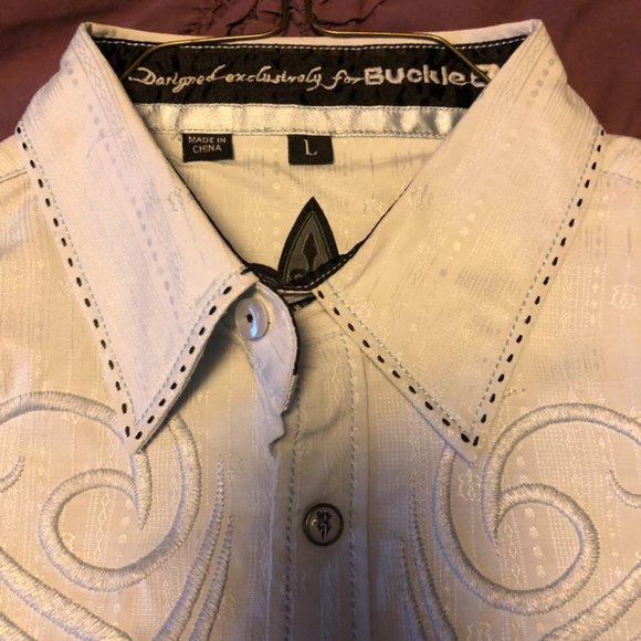 Roar Long Sleeve Button Up Light Blue - Picture 6 of 6